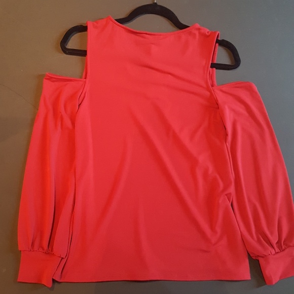 Red Express Cold Shoulder Long Sleeve Top - Picture 5 of 7